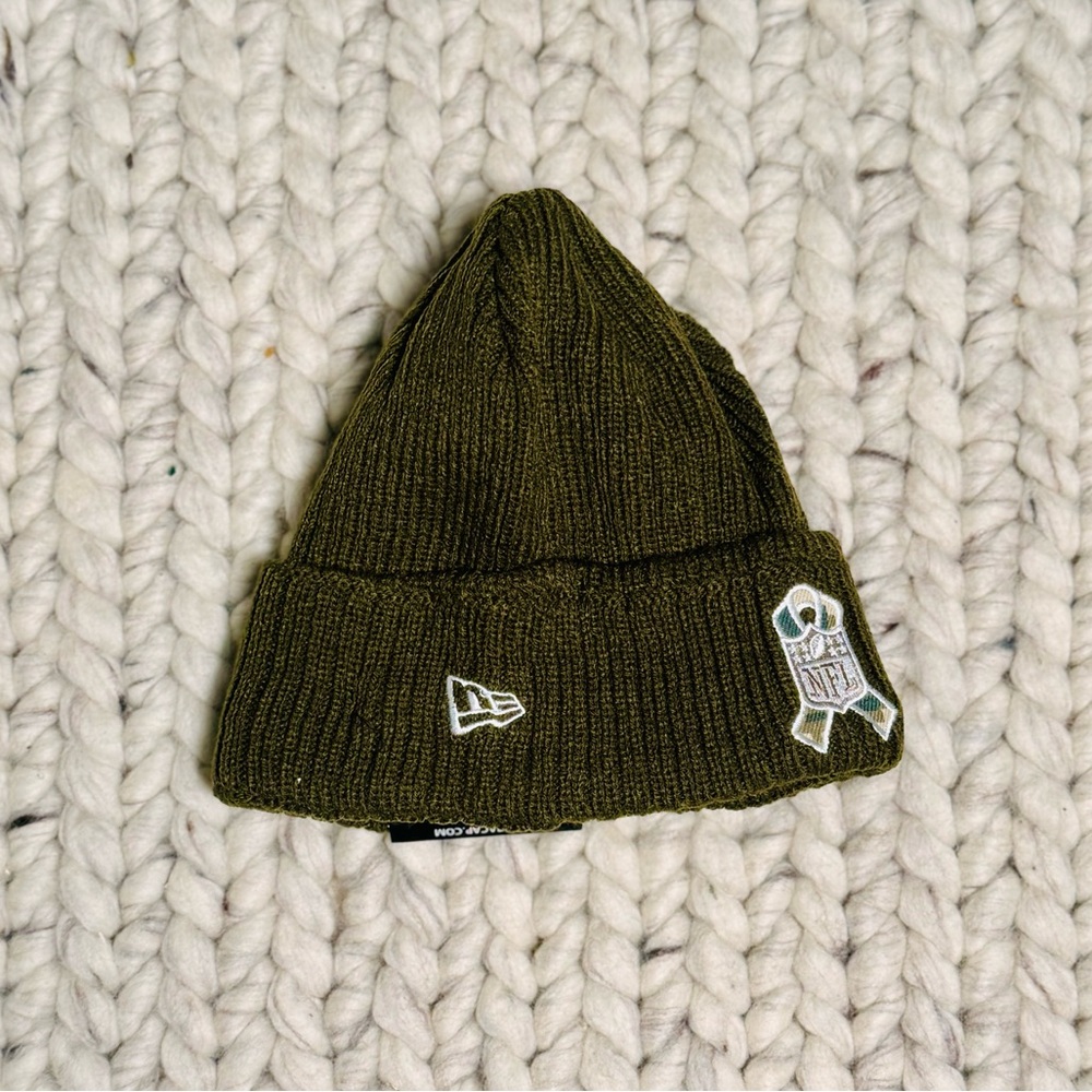 NEW ERA-DALLAS COWBOYS BEANIE (SALUTE TO SERVICE)